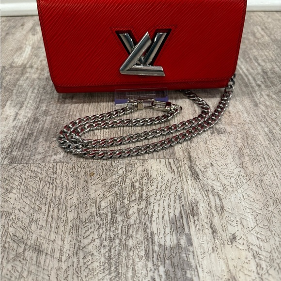 COPY - LV Coquelicot Wallet (chain supplied) - Picture 10 of 11